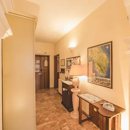 Aurora Bed & Breakfast 4*