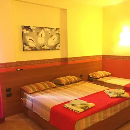 Couette-café Aurora 3*